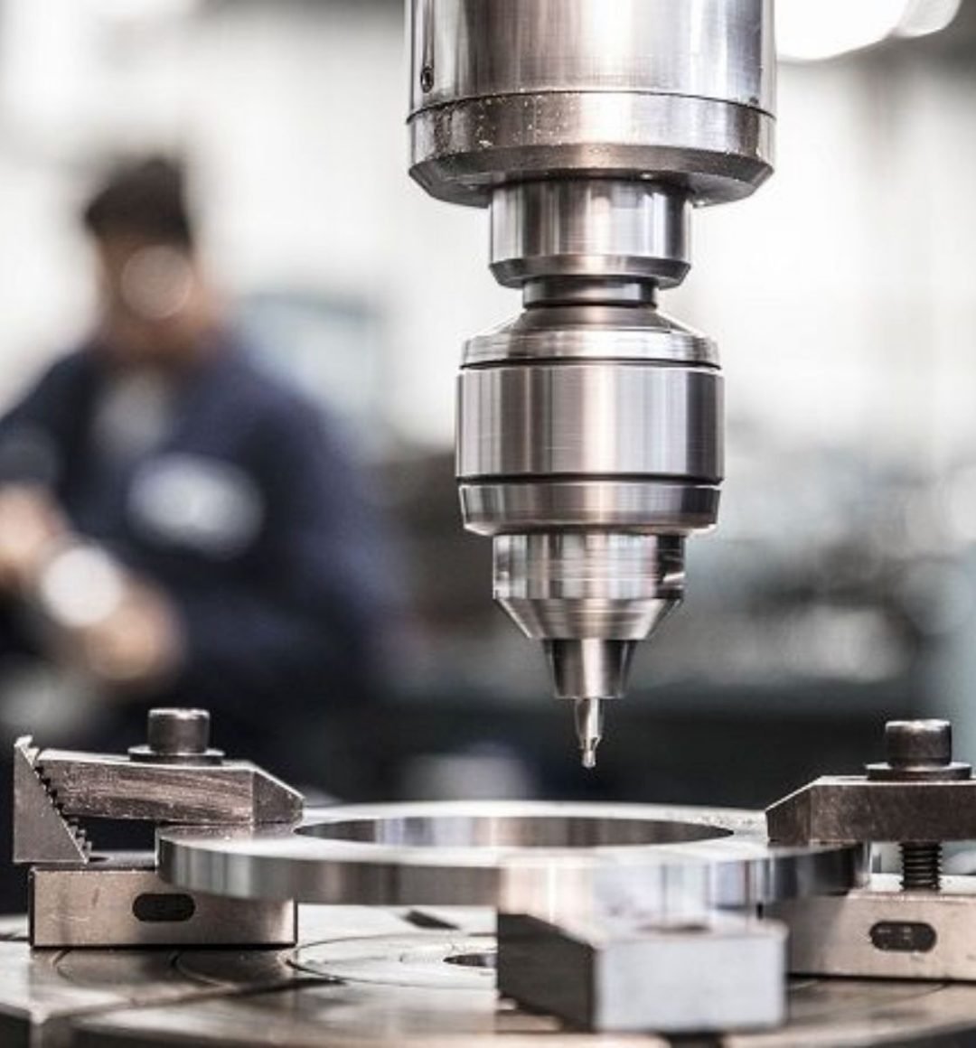 dampak-penggunaan-mesin-cnc-terhadap-efisiensi-industri